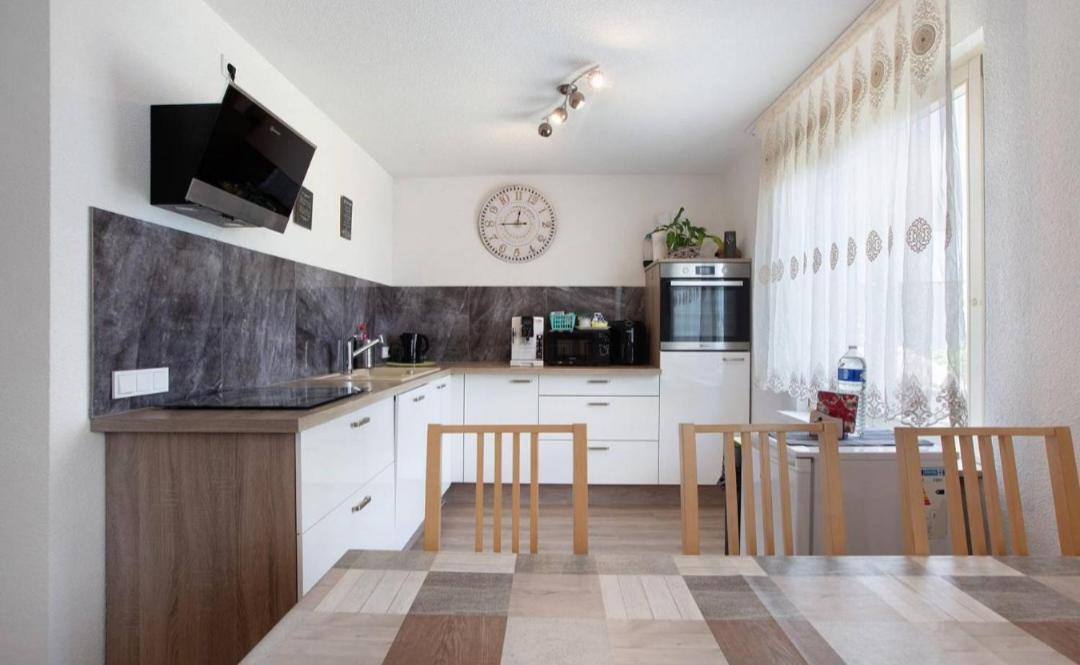 Ferienhaus Ayna, Direkt An Der Schweizer Grenze Bad Säckingen Екстериор снимка